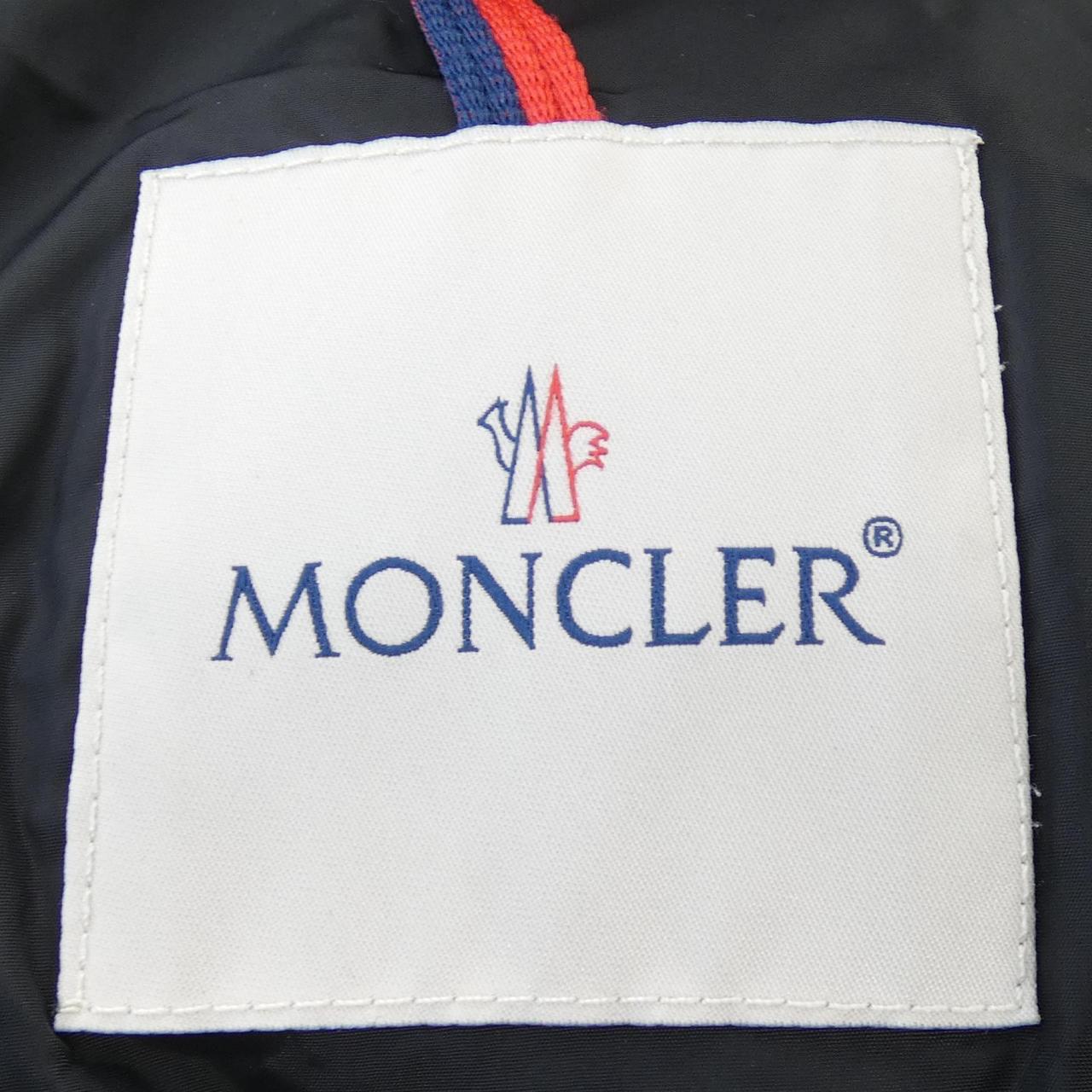 モンクレール MONCLER ダウンジャケット