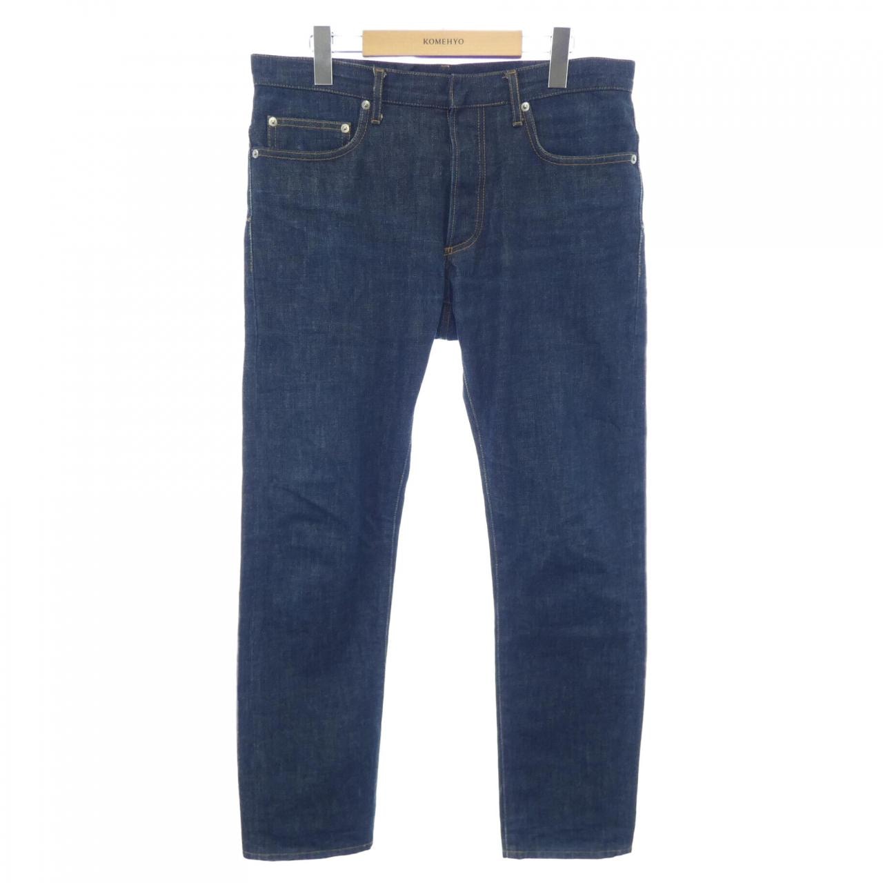 ディオールオム DIOR HOMME 163D004A0184 ジーンズ