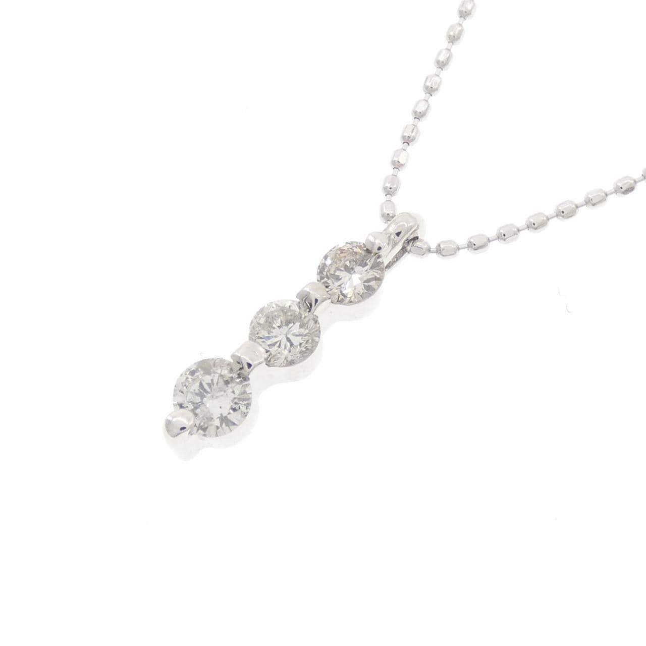 K18WG スリーストーン ダイヤモンド ネックレス 0.30CT