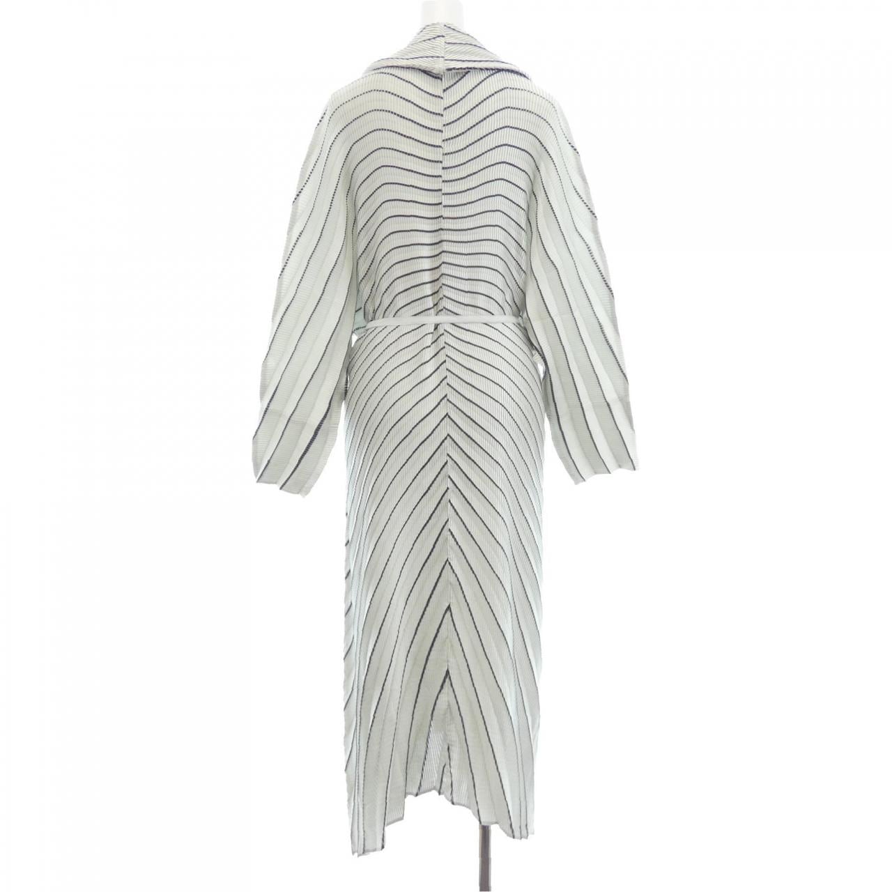 イッセイミヤケ ISSEY MIYAKE IM81FJ22 ロングカーディガン