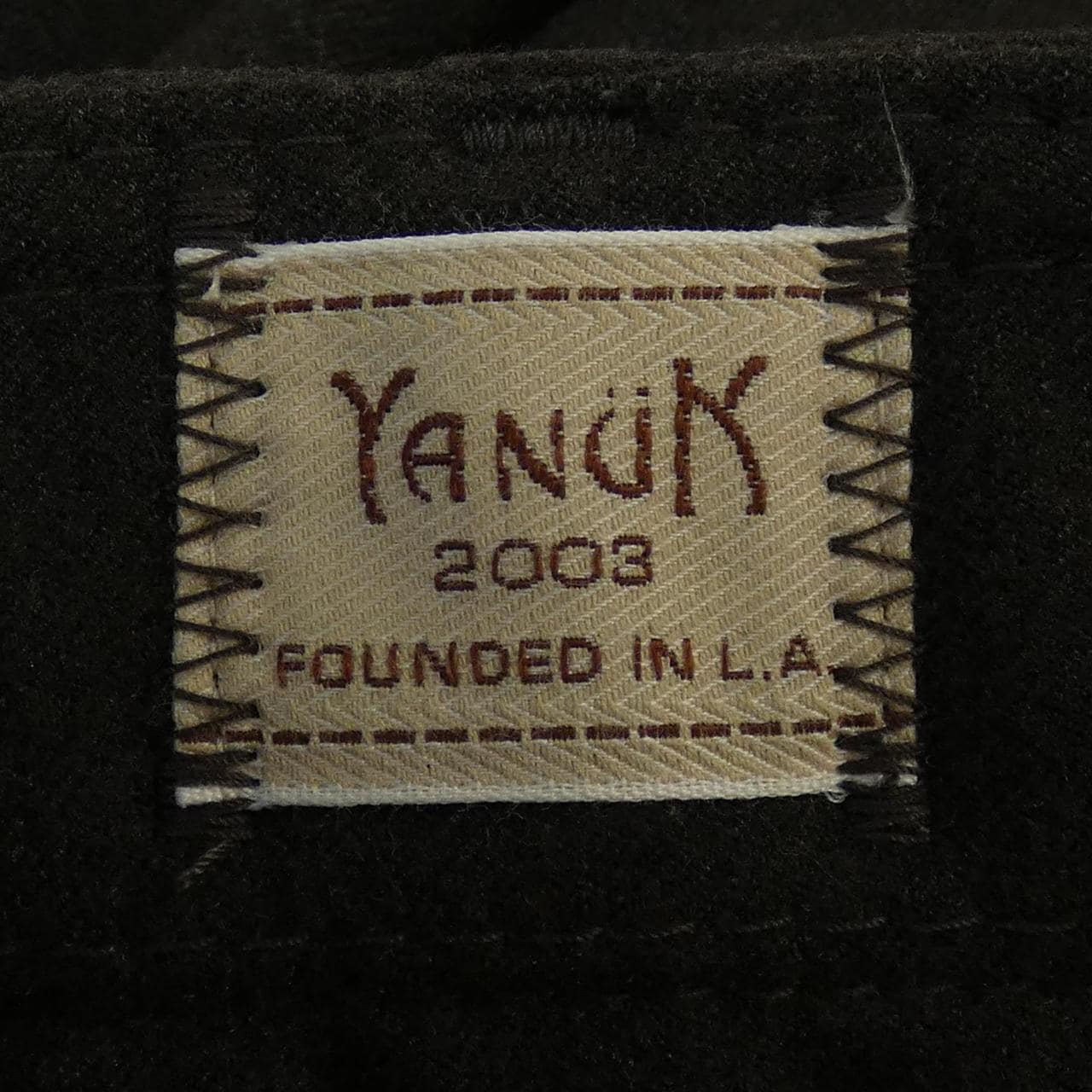 ヤヌーク YANUK パンツ