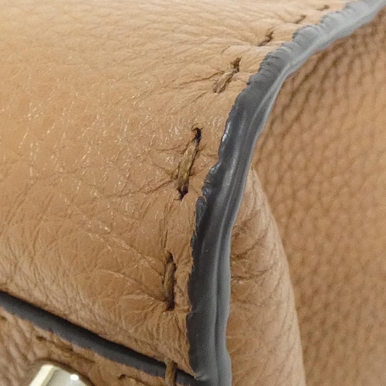 フェンディ SELLERIA ピーカブー 8BN290 Q0J バッグ