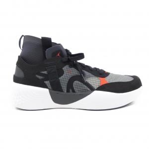 エアジョーダン AIR JORDAN DR7614-060 スニーカー