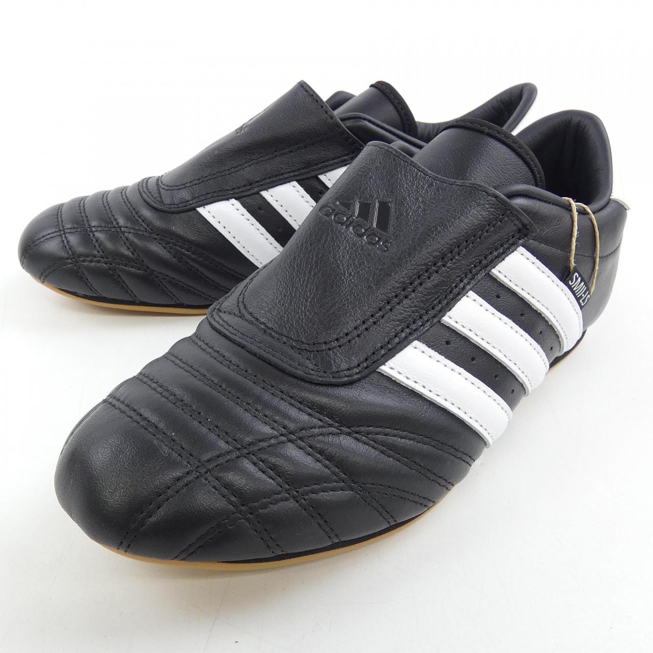 アディダス ADIDAS JQ4775 スニーカー