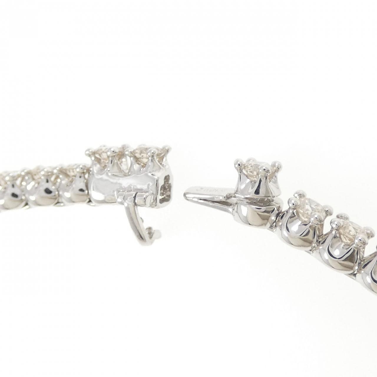K18WG ダイヤモンド ブレスレット 3.32CT