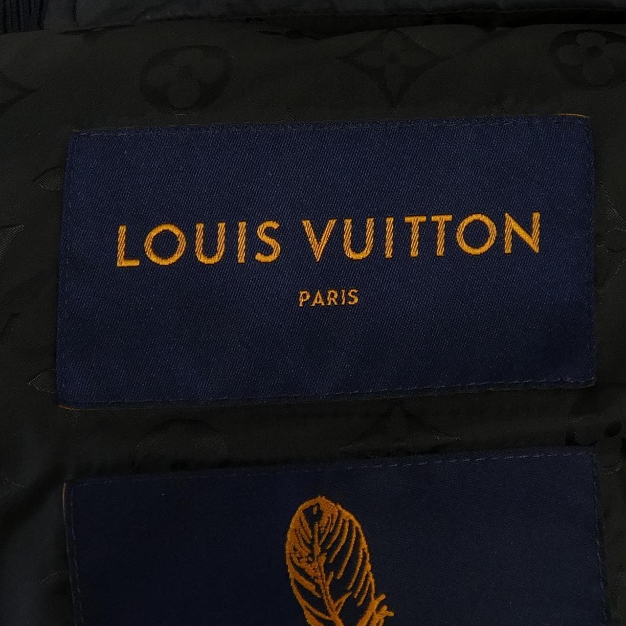ルイヴィトン LOUIS VUITTON HFB45WGHK ダウンジャケット