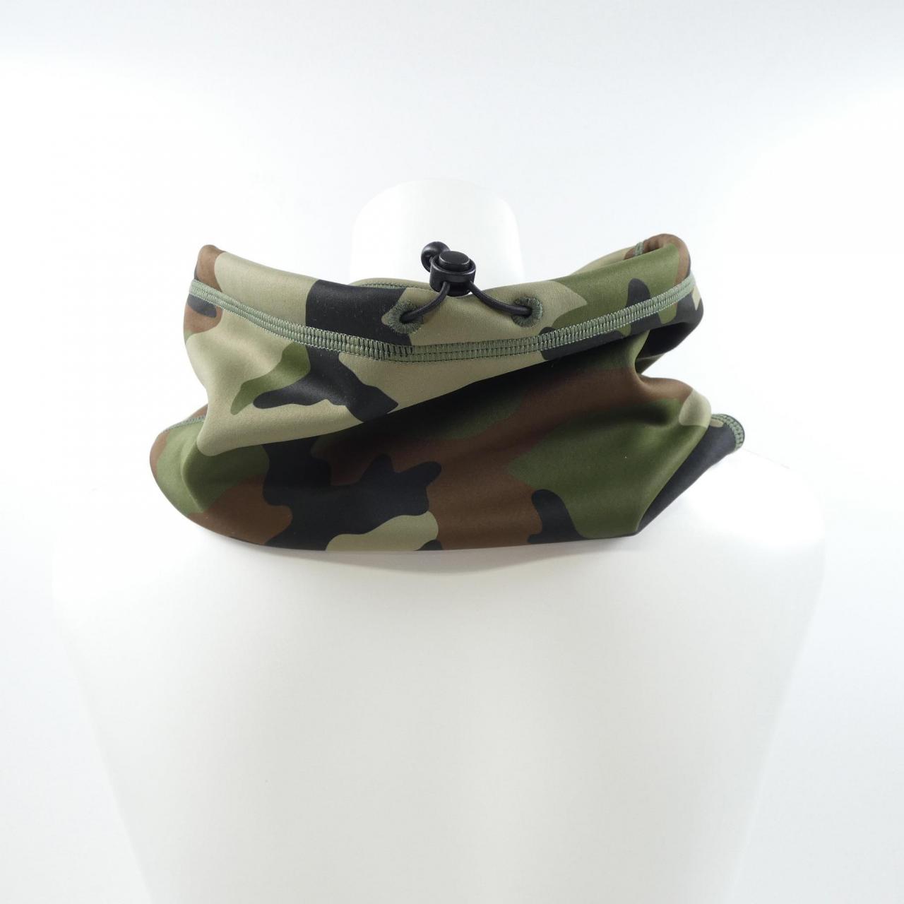 シュプリーム SUPREME MUFFLER
