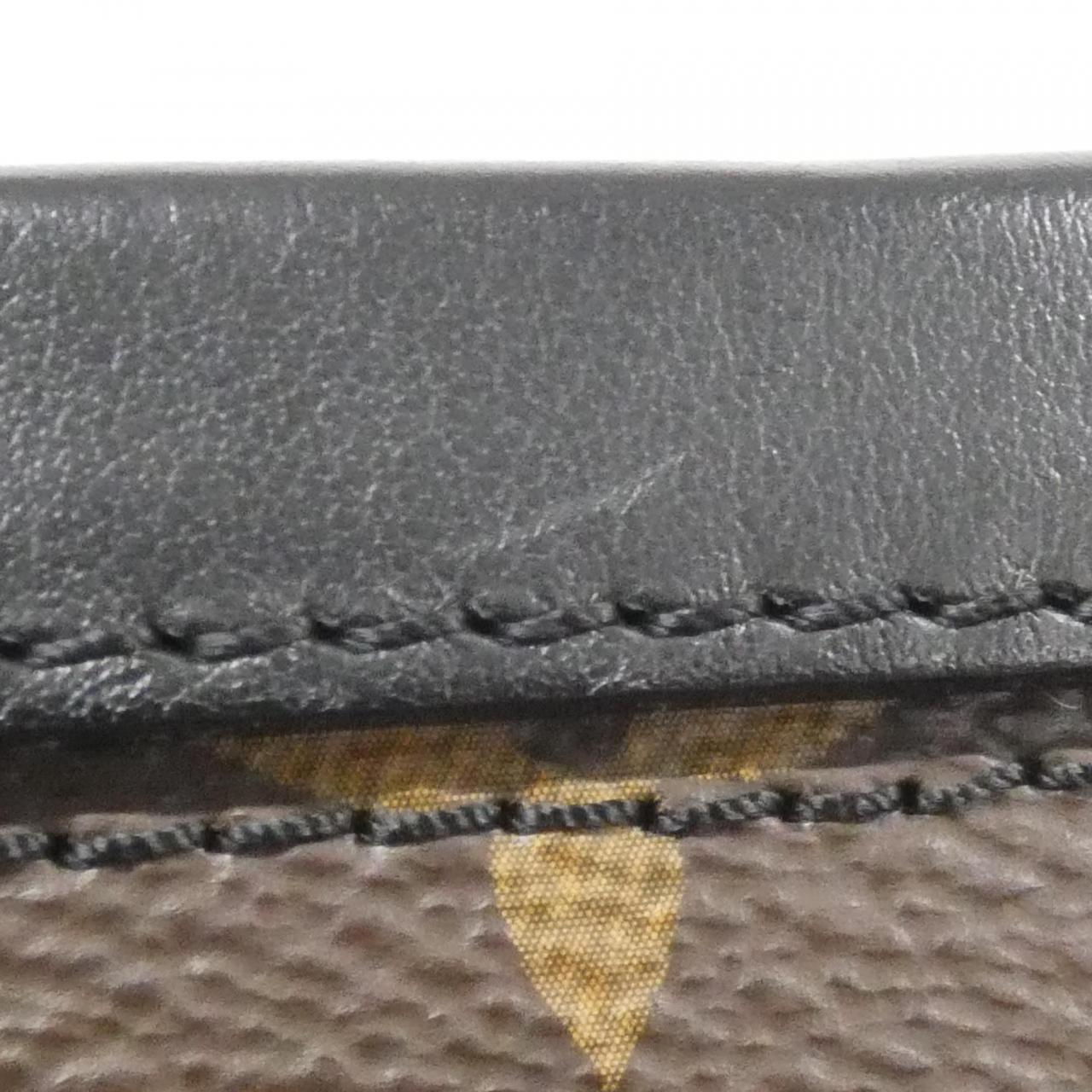 ルイヴィトン モノグラム タフタージュ ヴァーティカル ソフトトランク M45044 ショルダーバッグ