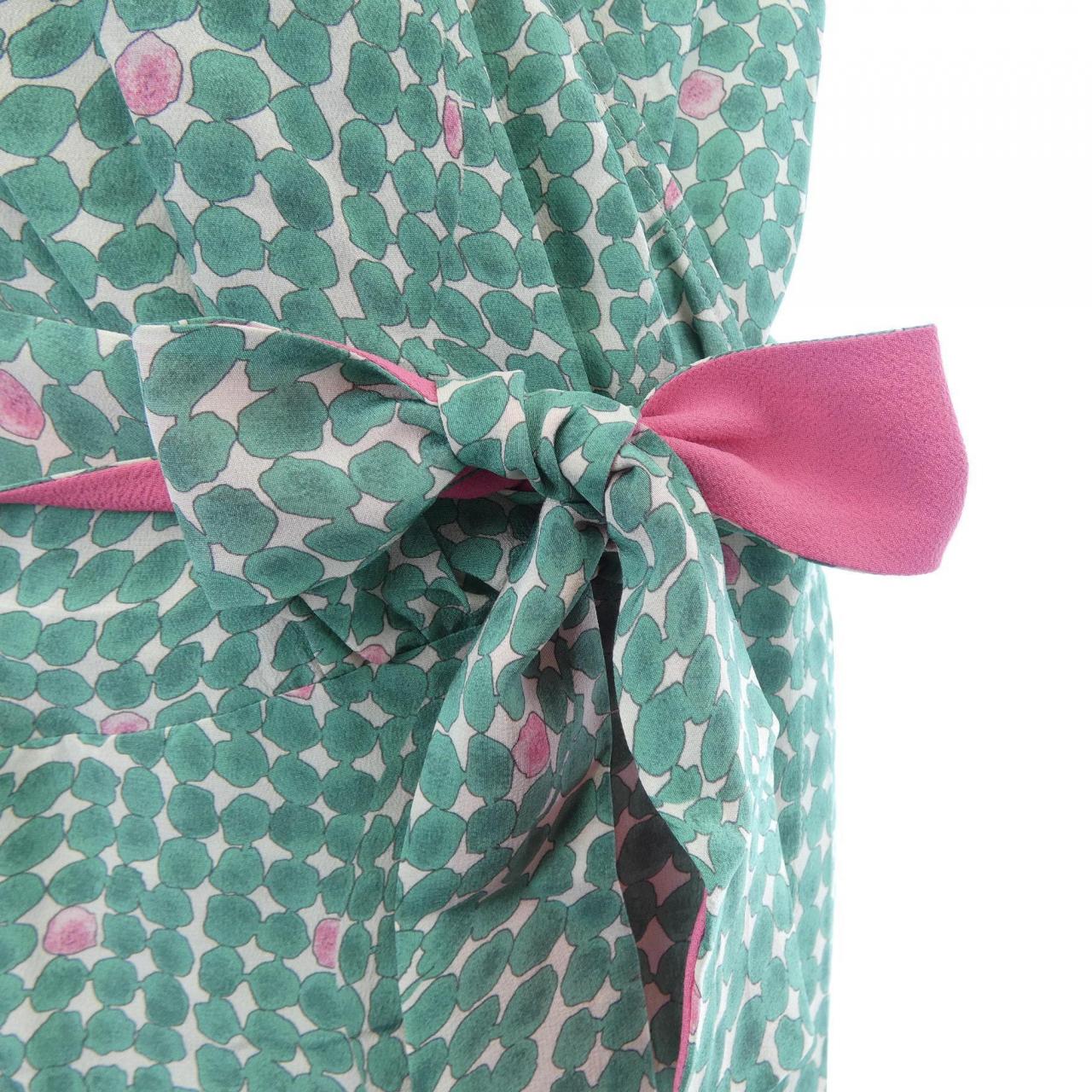 イブルース I BLUES トップス