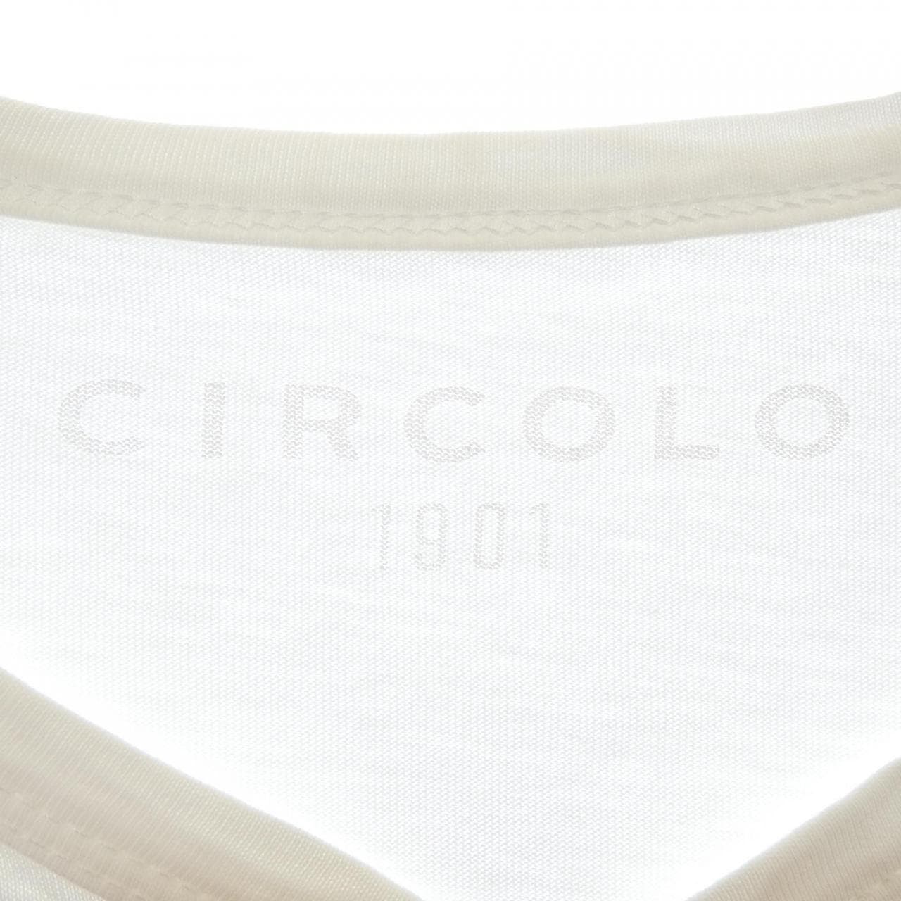 チルコロ 1901 CIRCOLO 1901 Tシャツ