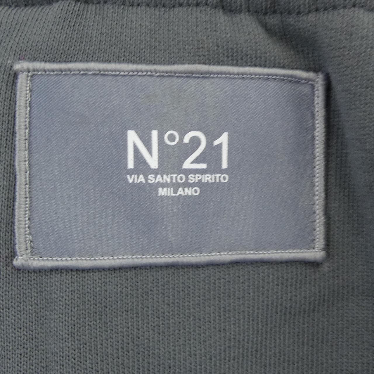 ヌメロヴェントゥーノ N°21 22S-D051-6323 ショートパンツ