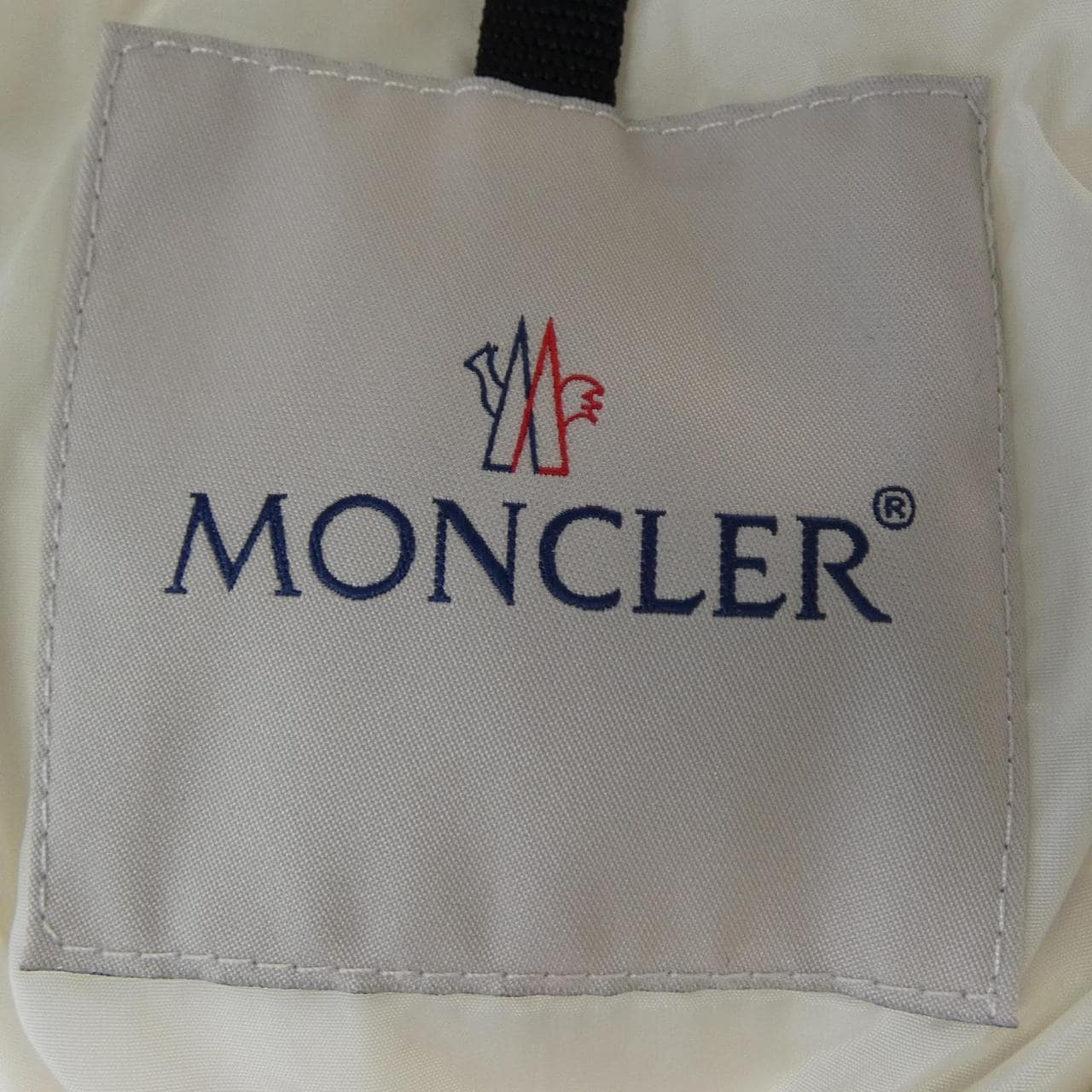 モンクレール MONCLER ALOES ダウンジャケット