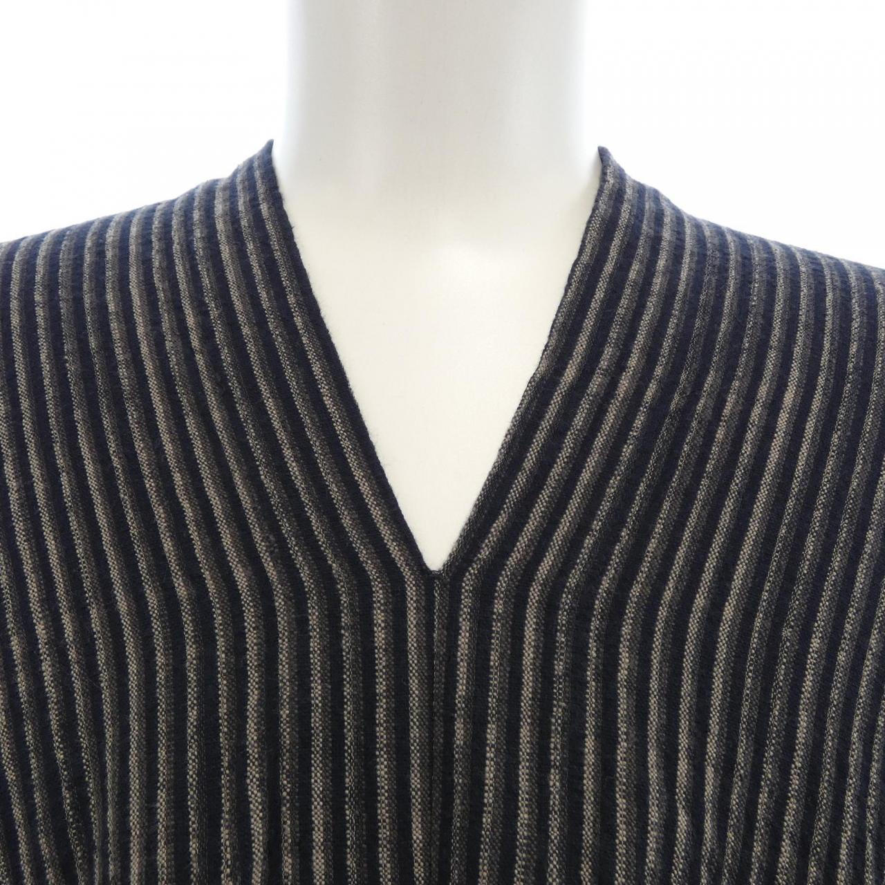 ヤンヤンヴァンエシュ JAN-JAN VANESSCHE トップス