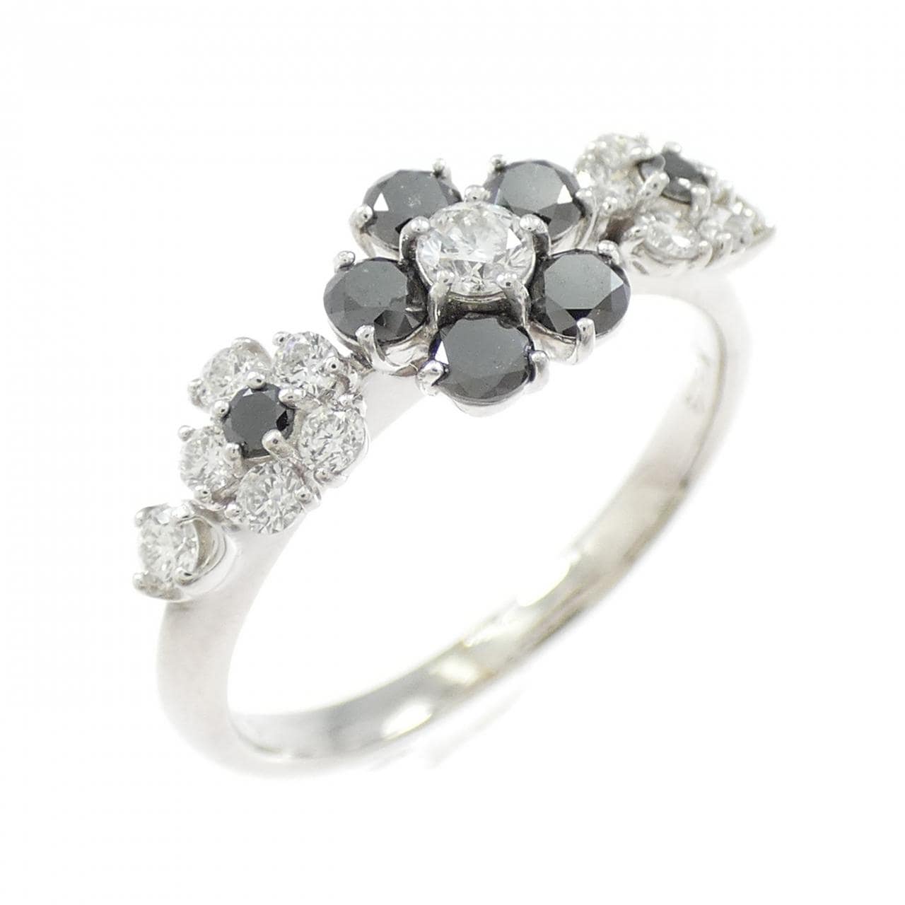 K18WG フラワー ダイヤモンド リング 0.30CT