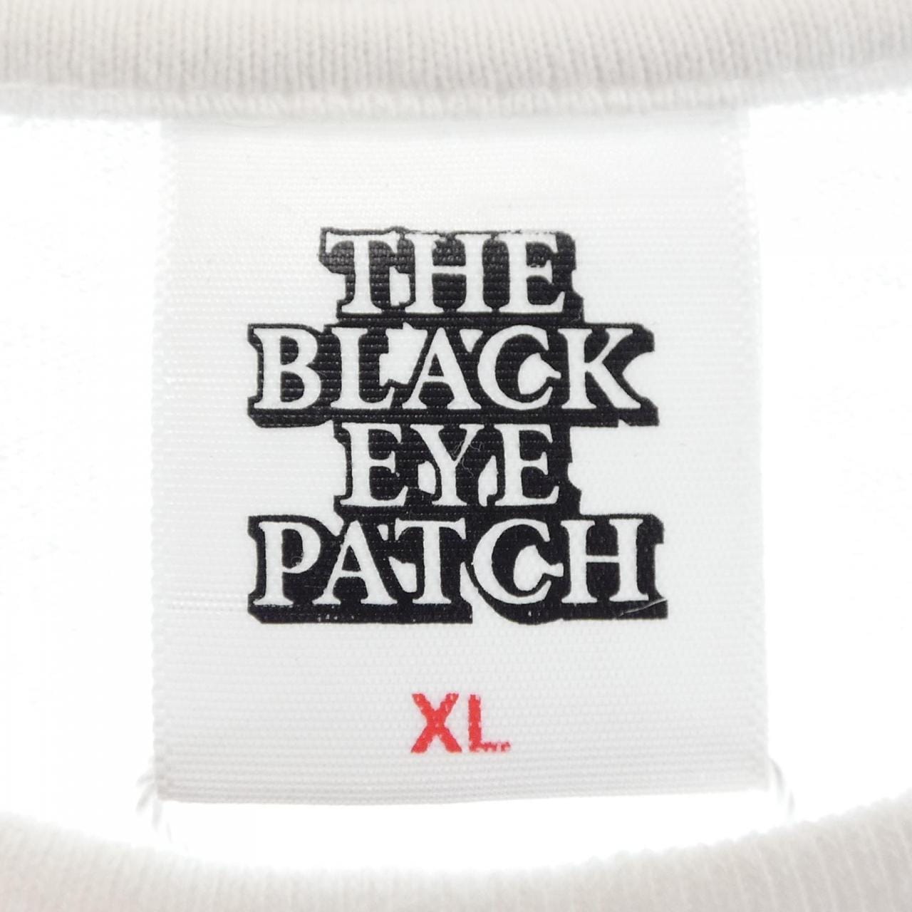 THE BLACK EYE PATCH Tシャツ