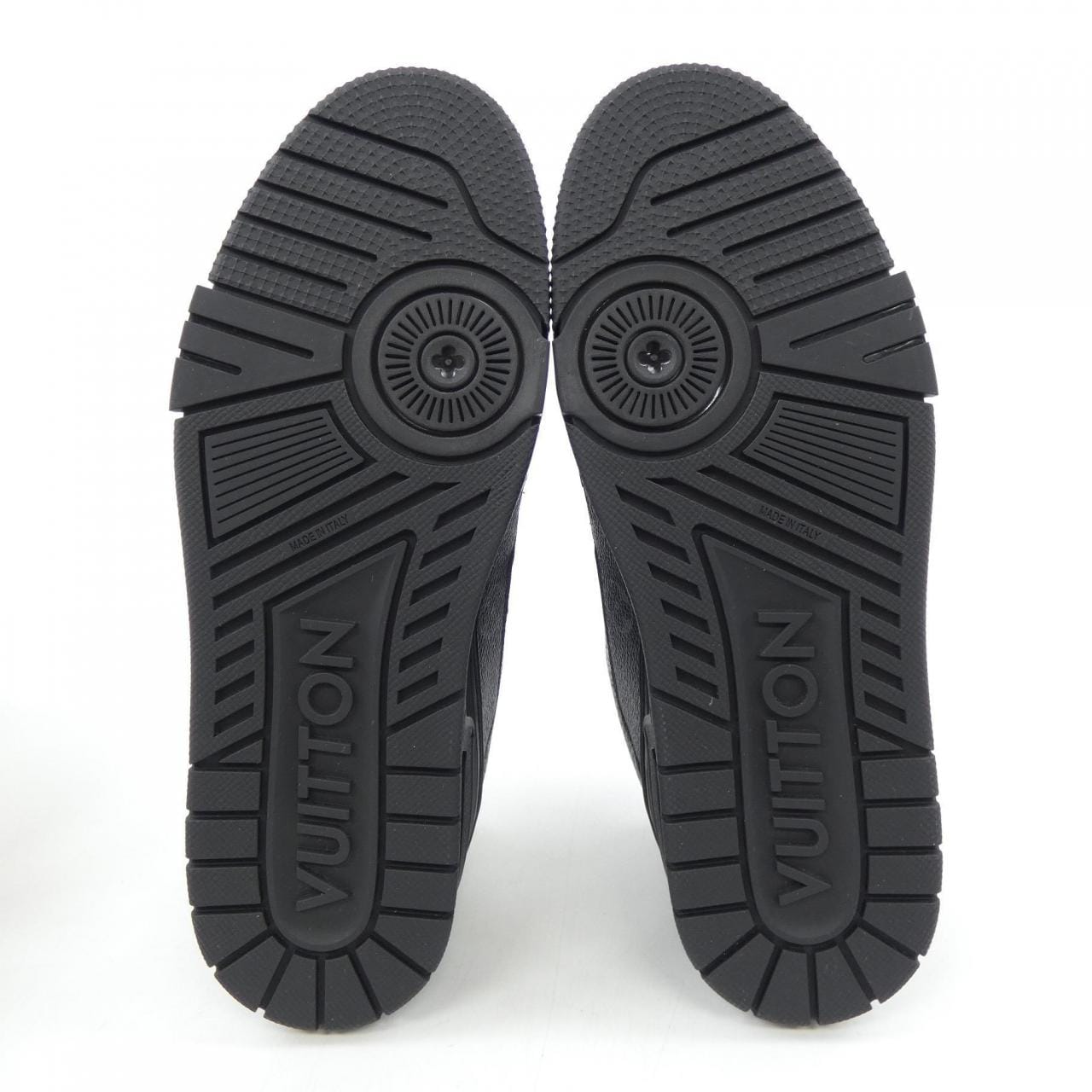 ルイヴィトン LOUIS VUITTON LVトレイナー スニーカー