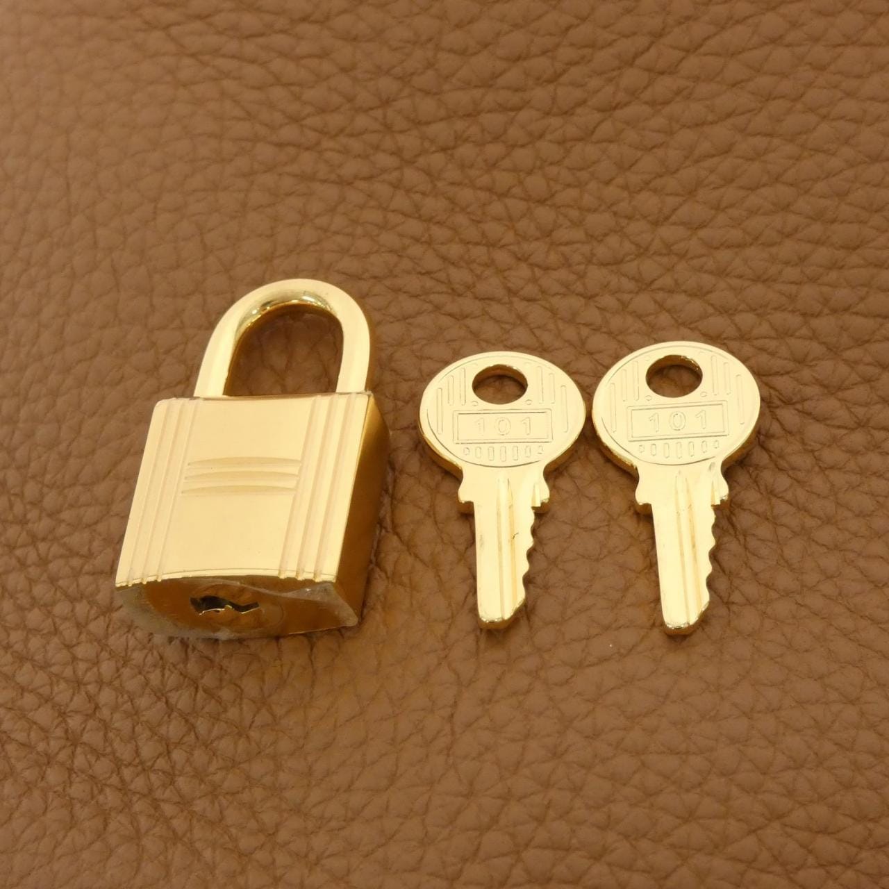 エルメス ピコタン ロック MM 060991CC バッグ