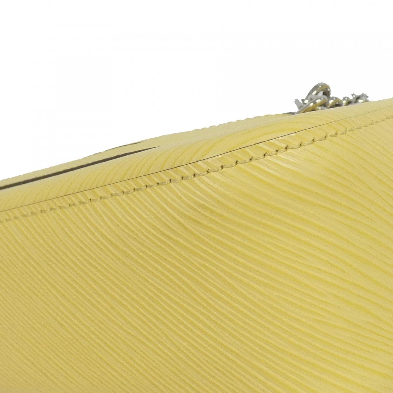 ルイヴィトン エピ マレル M22215 ショルダーバッグ