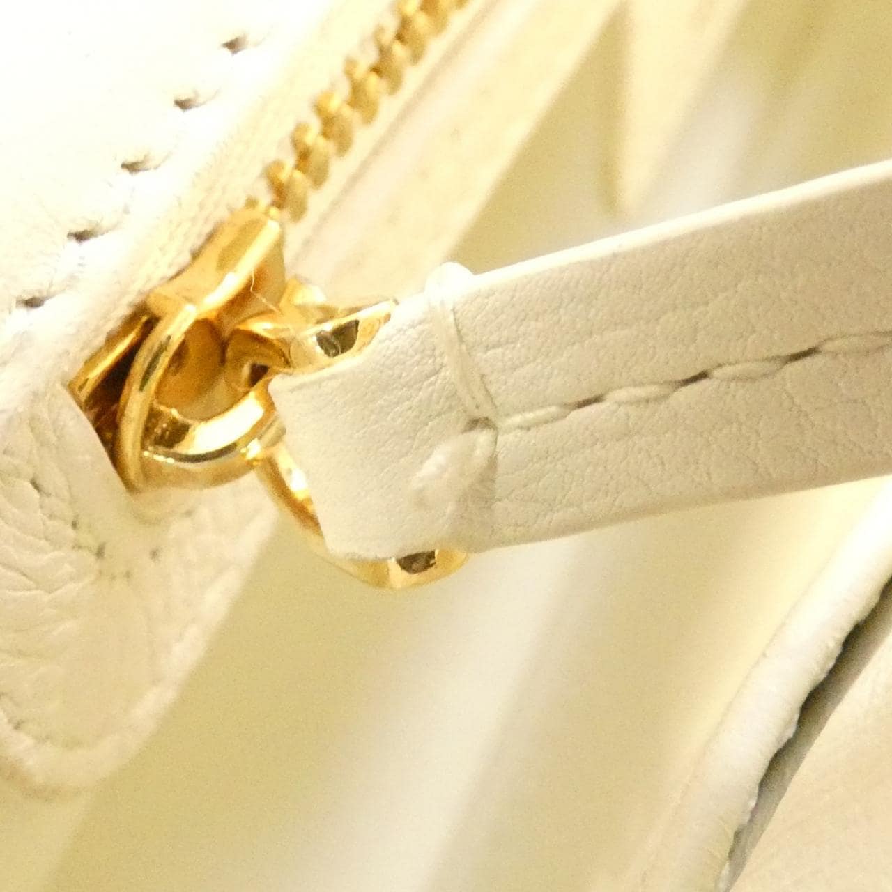 クリスチャンディオール ディオール カロ スモール M9241UWHC ショルダーバッグ