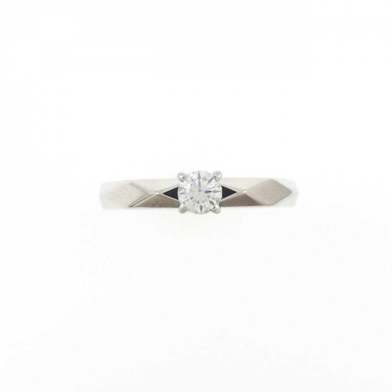 ブシュロン ファセット ソリテール リング