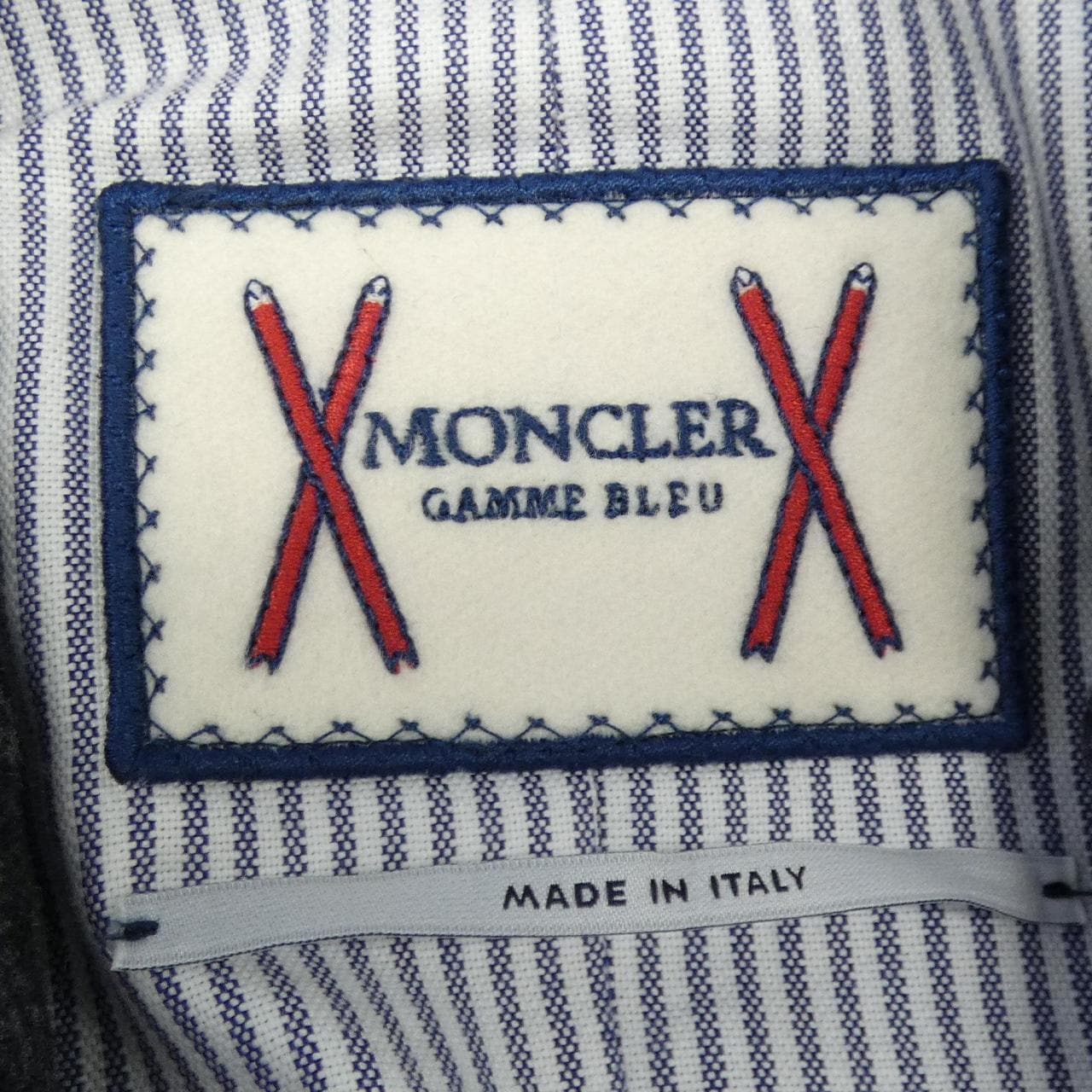 モンクレールガムブルー MONCLER GAMMEBLEU ダウンジャケット
