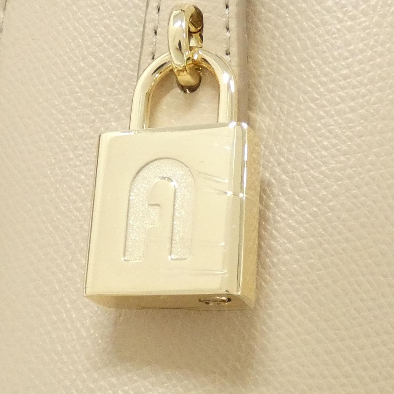 【新品】フルラ PIPER WB01285 バッグ