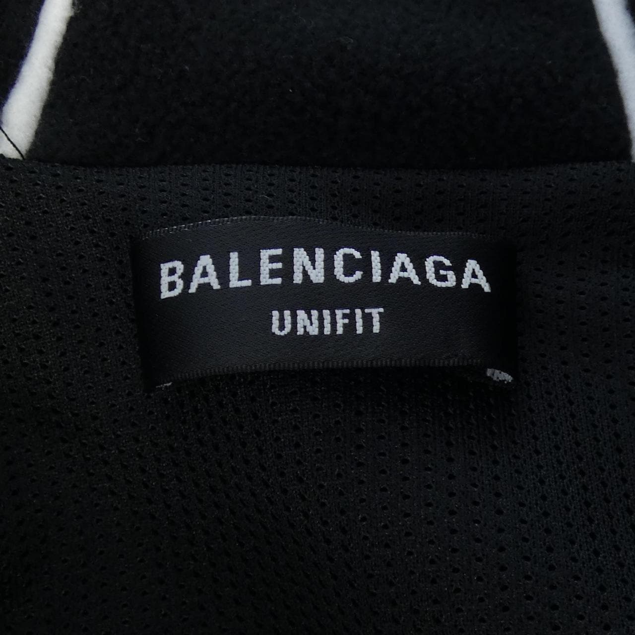 バレンシアガ BALENCIAGA 704063 TMVC7 ブルゾン