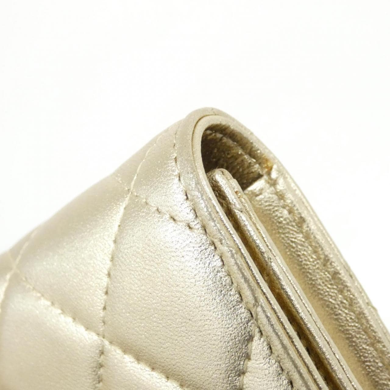 シャネル タイムレスクラシック ライン 50096 財布