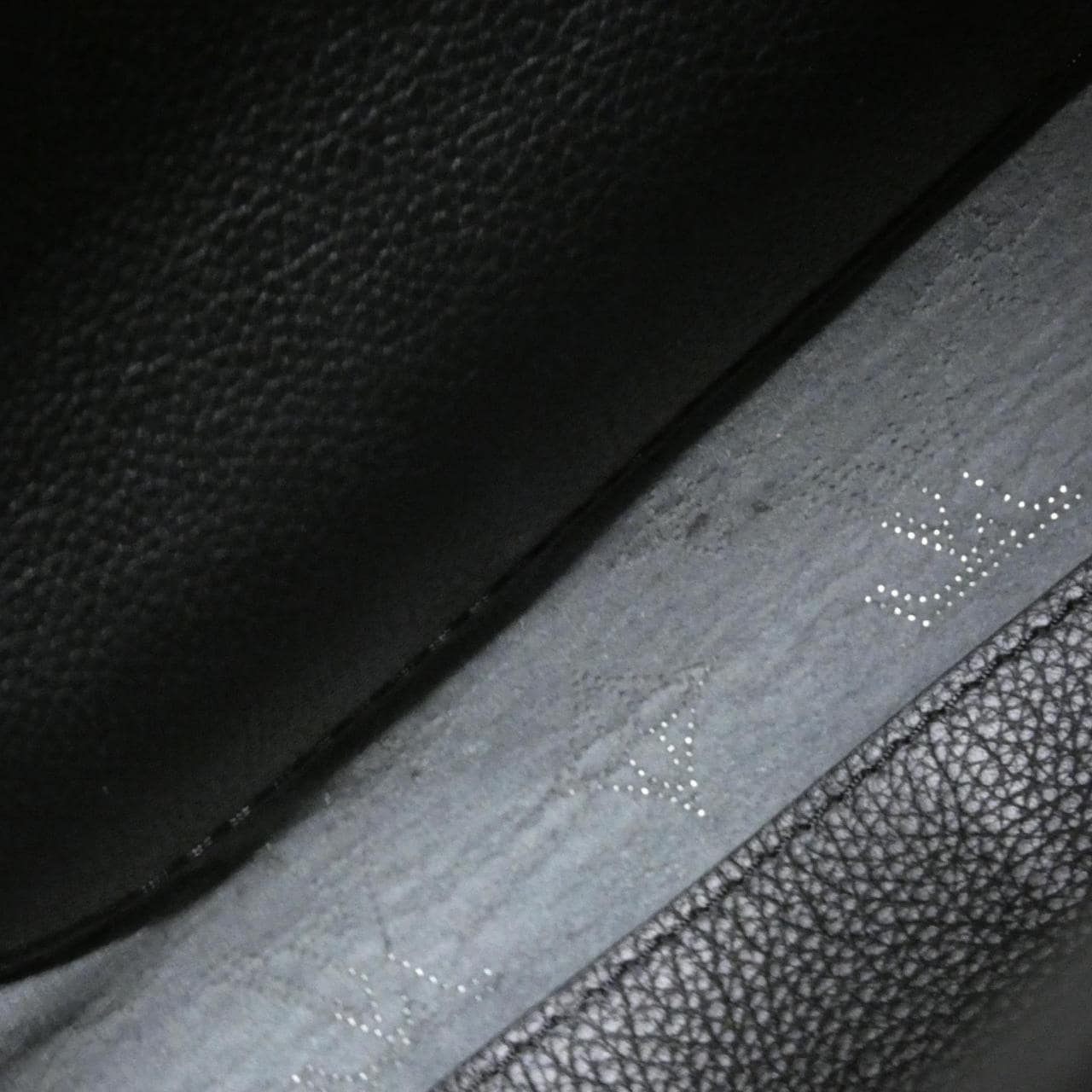 ルイヴィトン マヒナ カーメル ホーボー M52950 ショルダーバッグ