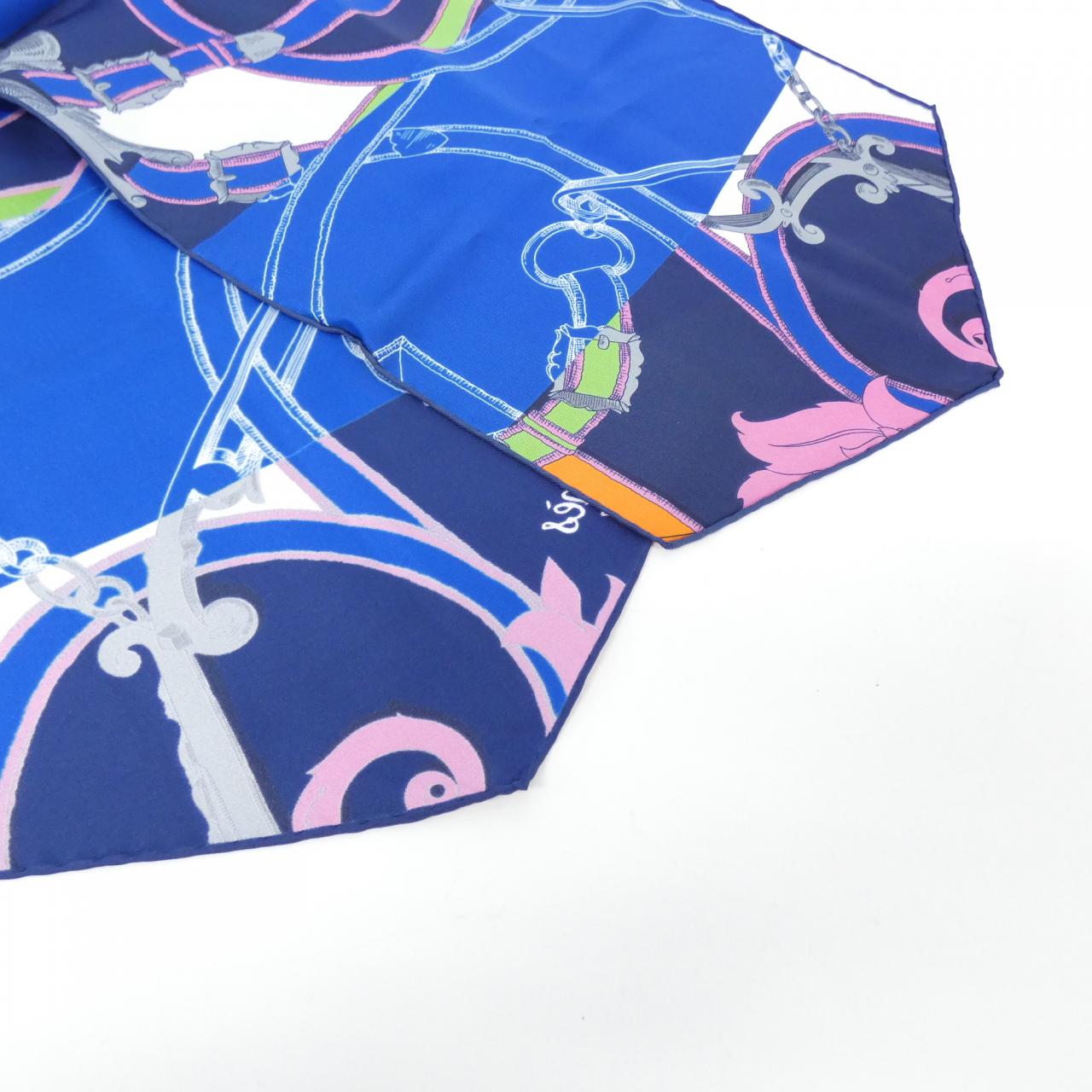 HERMES maxi twilly roulo scarf