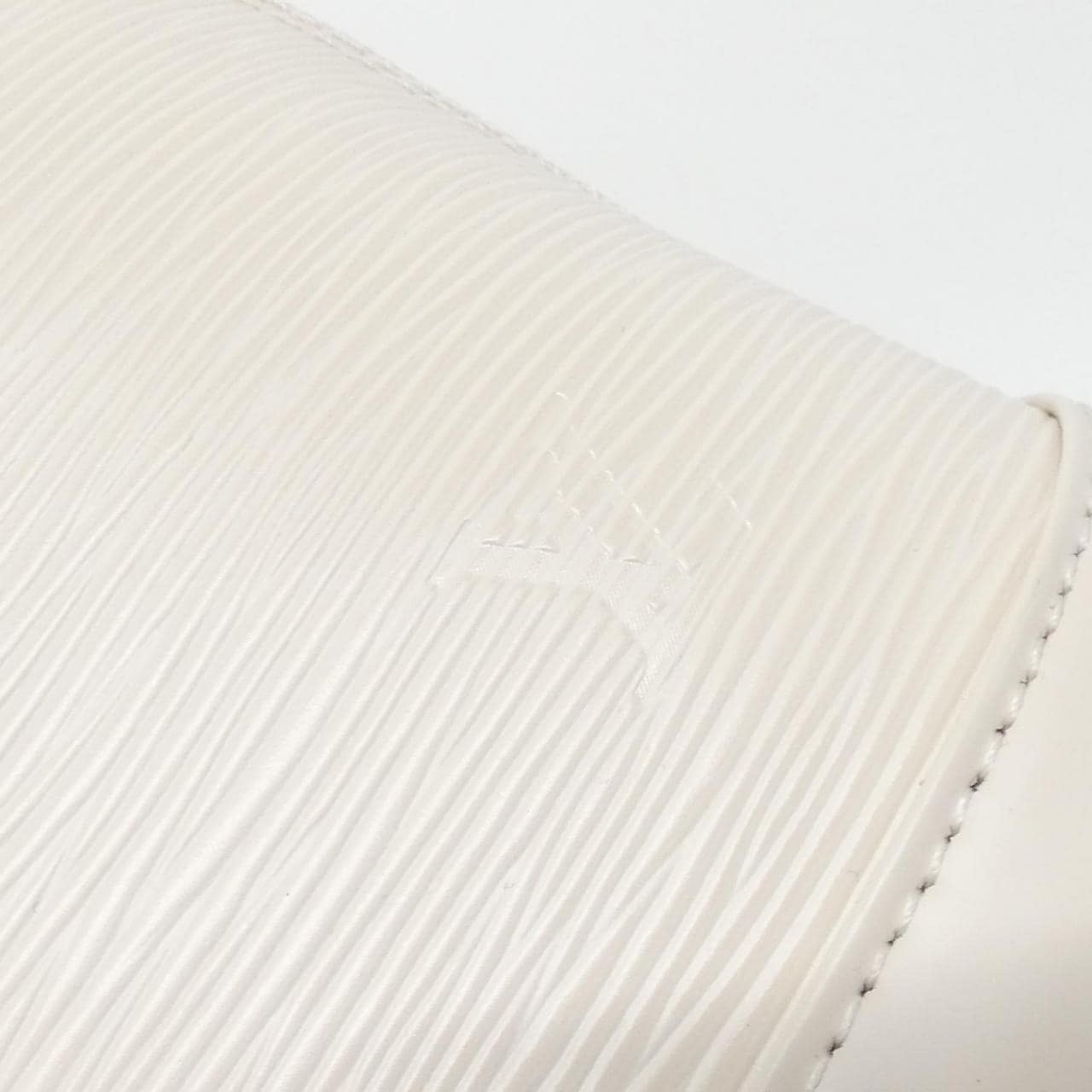 ルイヴィトン エピ アルマBB M58706 バッグ