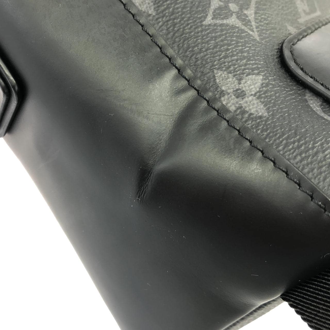 ルイヴィトン モノグラム エクリプス メッセンジャー ヴォワヤージュ PM M40511 ショルダーバッグ