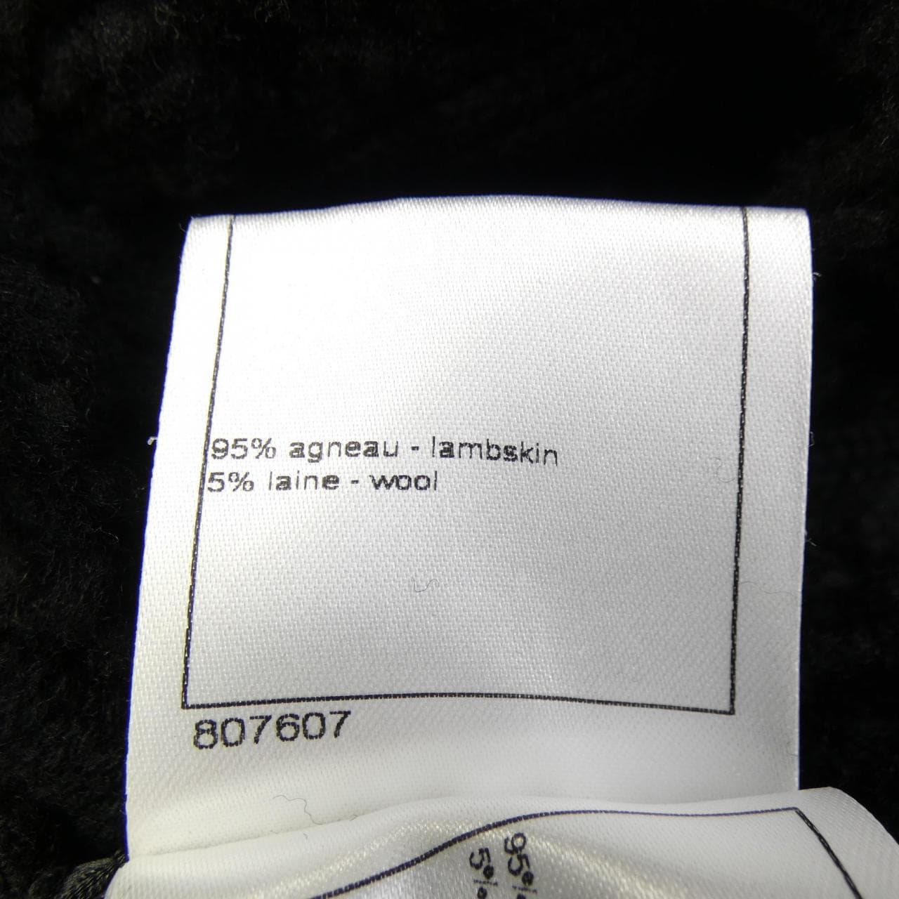 シャネル CHANEL P46924C00219 ムートンコート