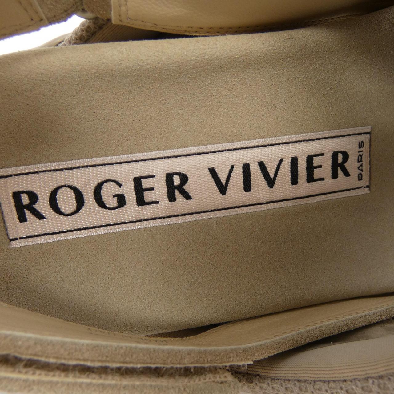 ロジェヴィヴィエ ROGER VIVIER ヴィヴランライトストラスバックル サンダル