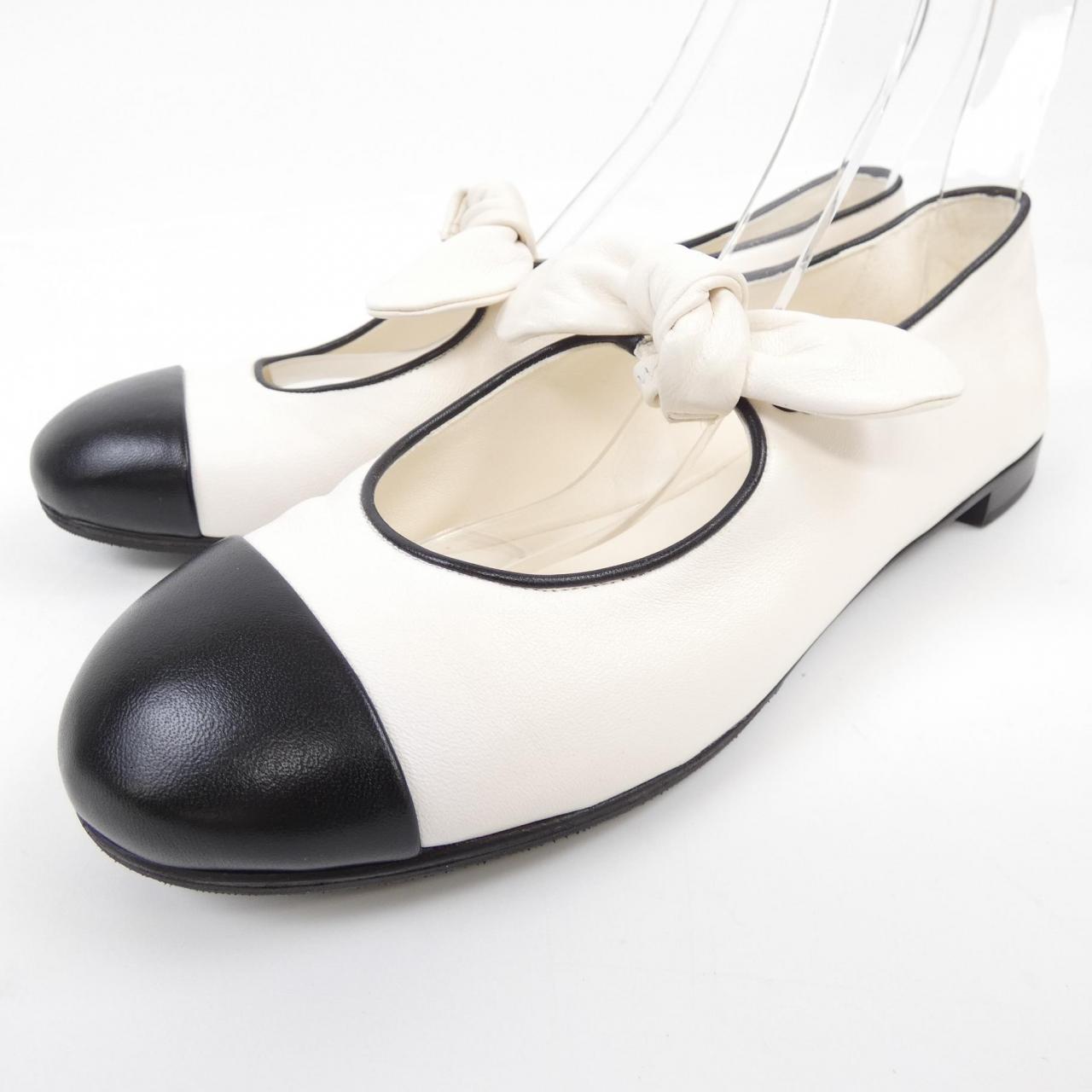 CHANEL CHANEL Flat Shoes