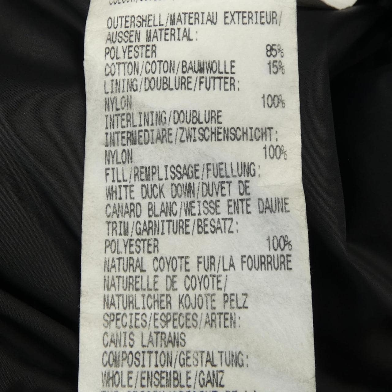 加拿大鹅CANADA GOOSE羽绒服