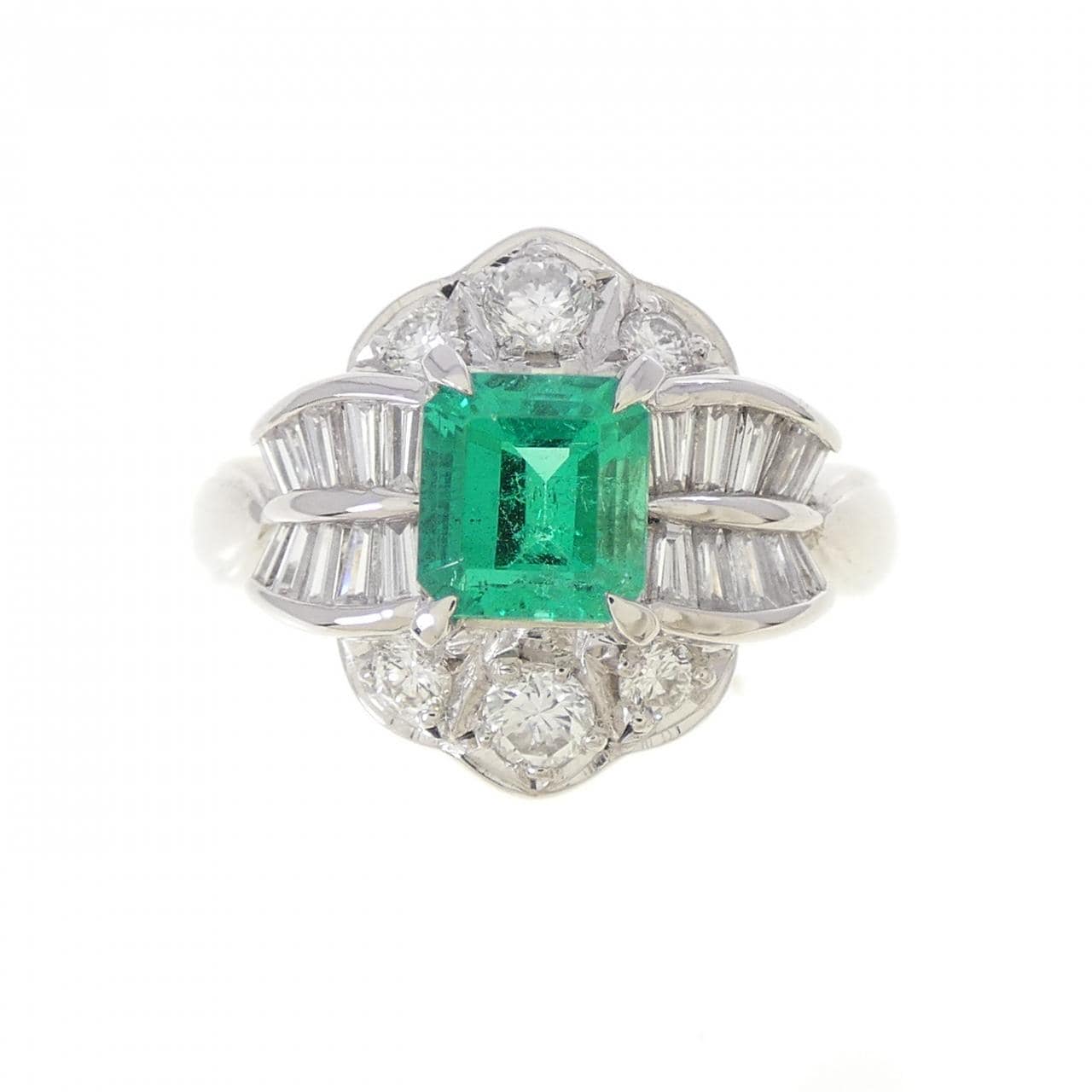PT900 エメラルド リング 0.57CT
