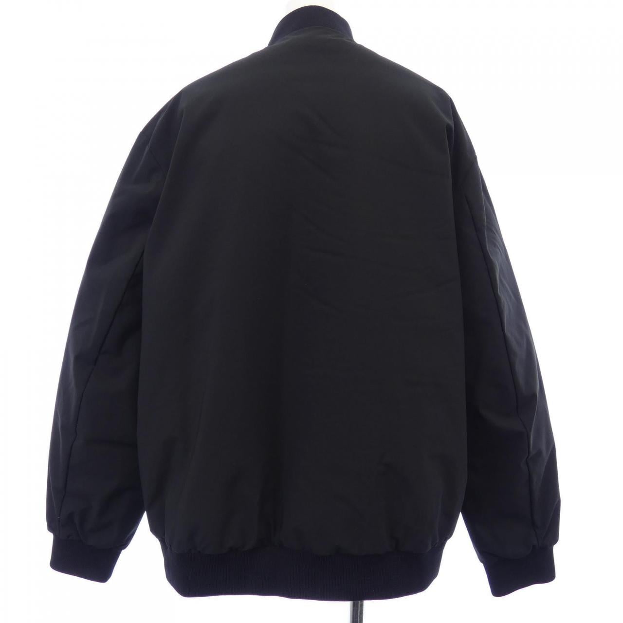 モンクレール MONCLER ダウンジャケット