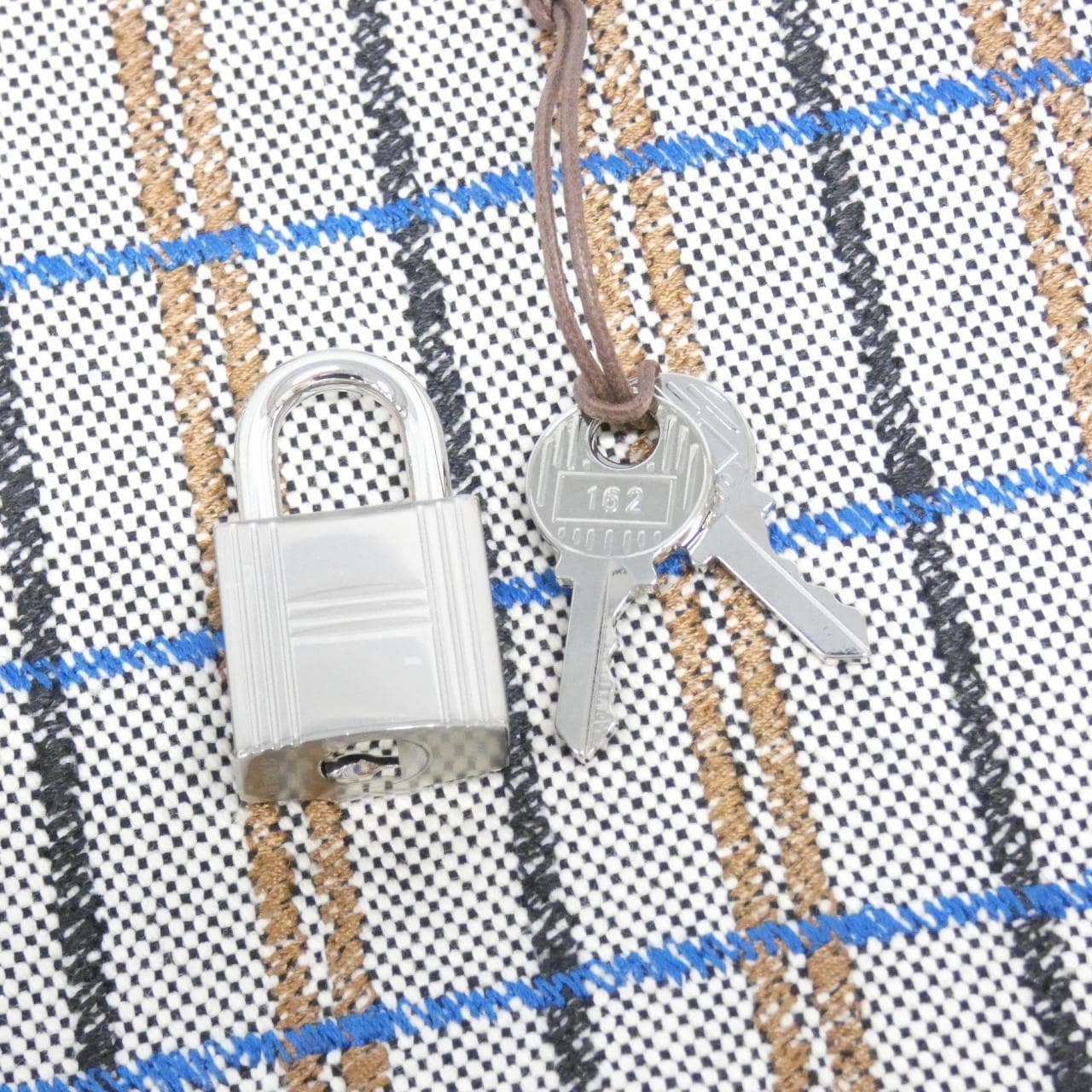 エルメス COUVERTURE CARRE ピコタン ロック PM 085988CK バッグ