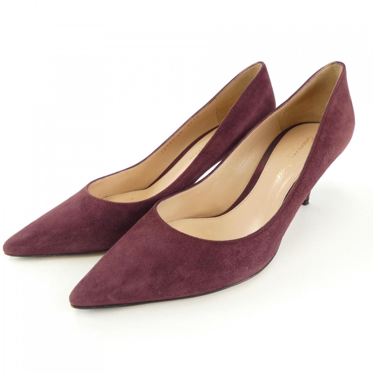 ジャンヴィトロッシ GIANVITO ROSSI パンプス