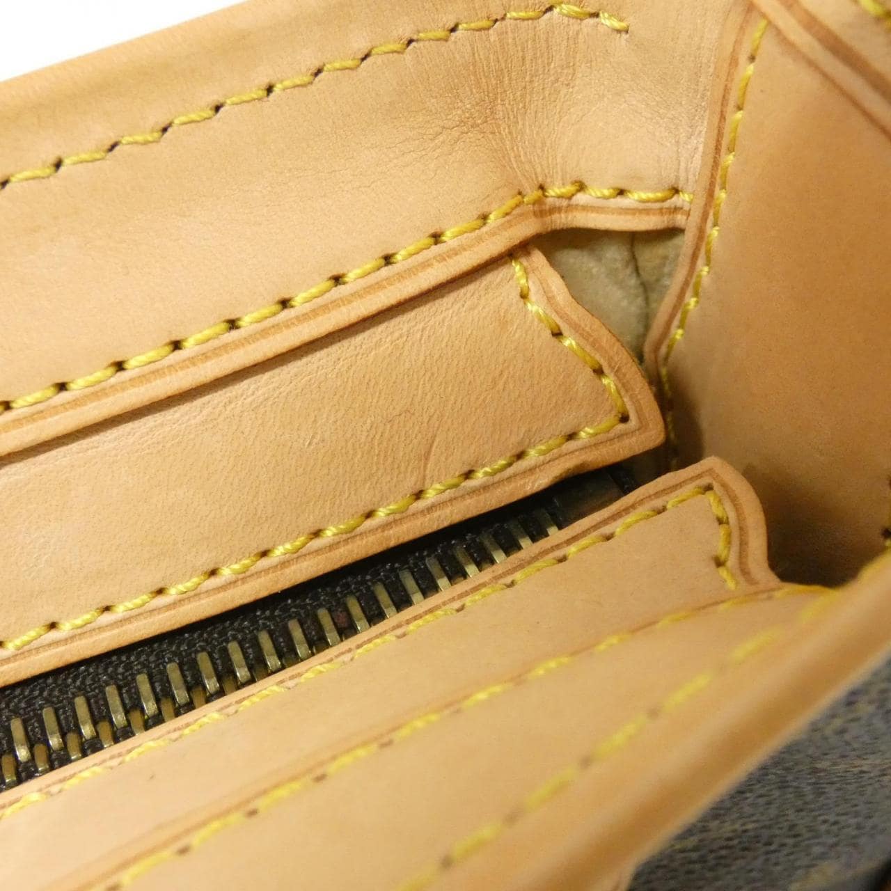 ルイヴィトン モノグラム ハドソン GM M40045 ショルダーバッグ