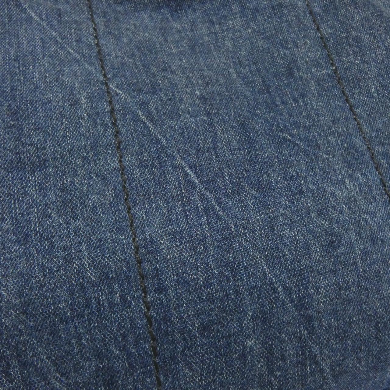 Prada Canapa B1872B包