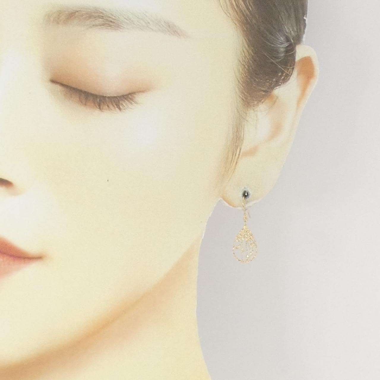 K18YG フラワー ピアス