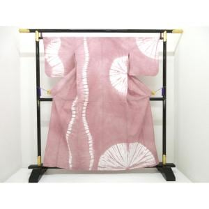 【新品】女ゆかた　絞り加工　Ｍサイズ