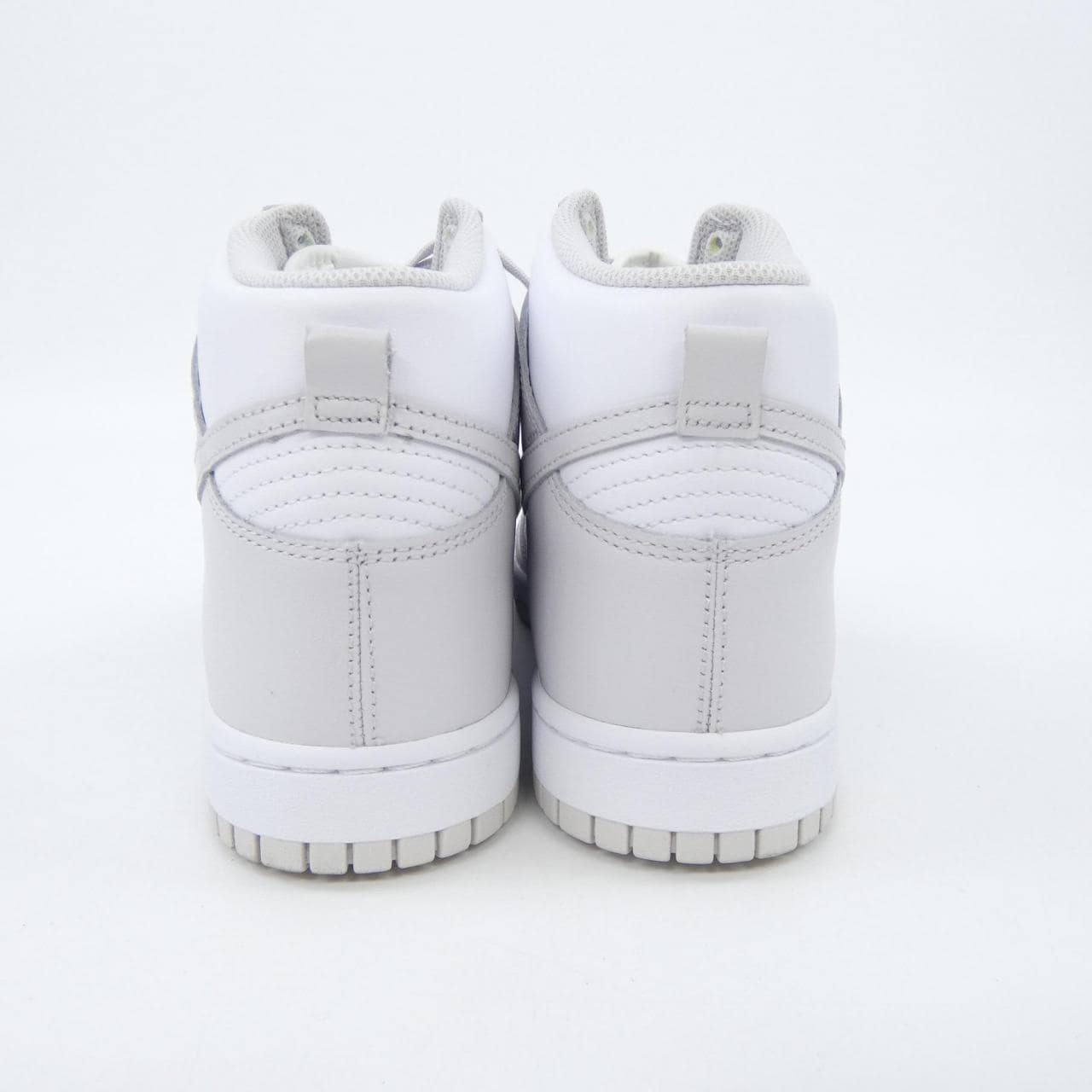 ナイキ NIKE DD1399-100 スニーカー