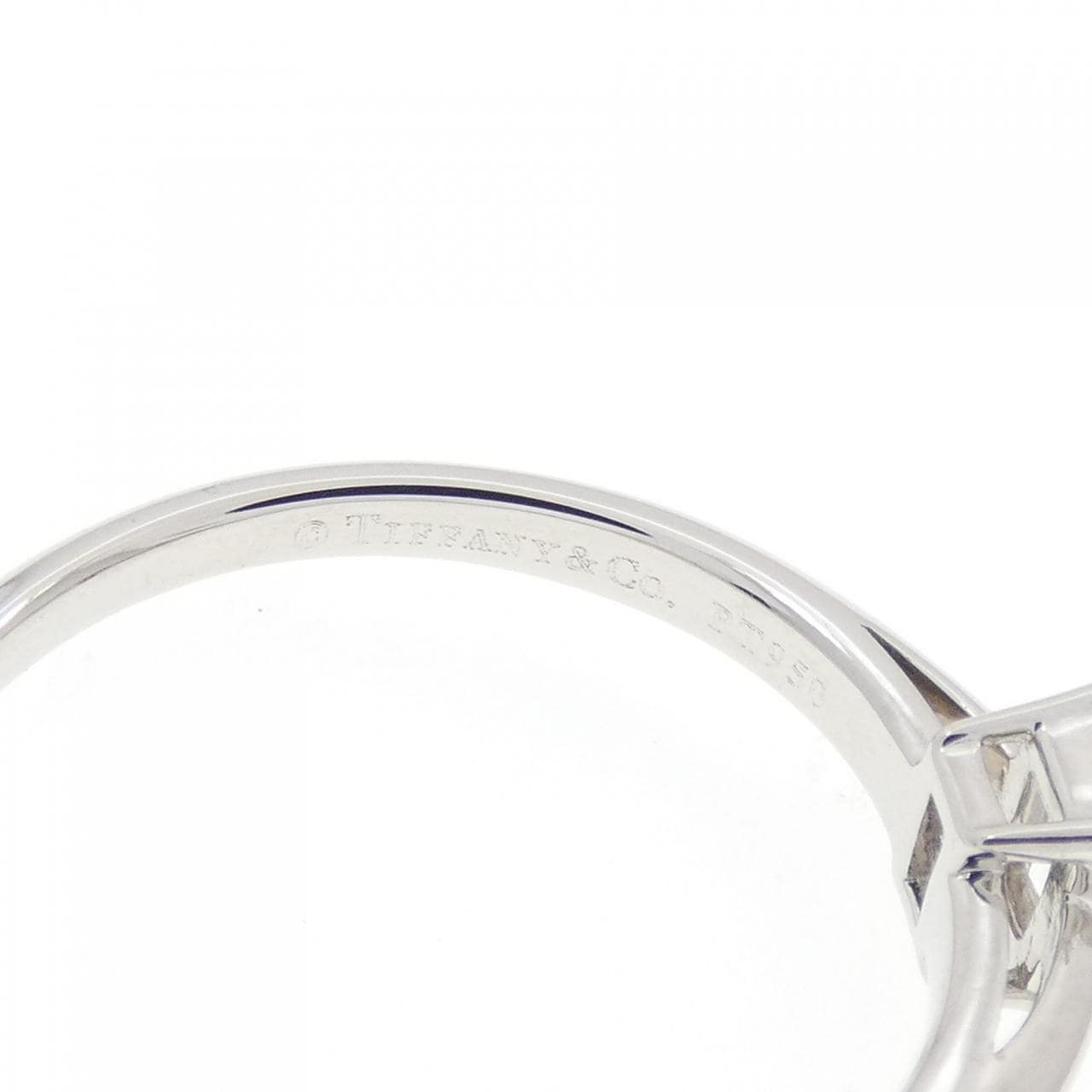ティファニー エメラルドカット リング 0.43CT D VVS1
