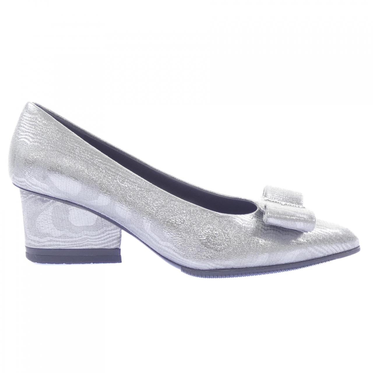 サルヴァトーレフェラガモ SALVATORE FERRAGAMO VARA パンプス