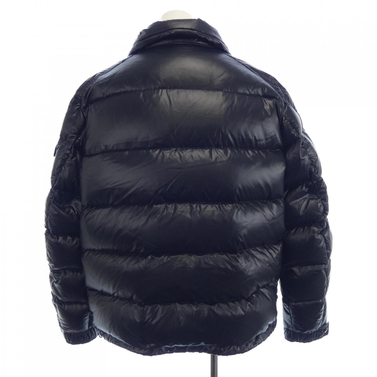 モンクレール MONCLER ダウンジャケット