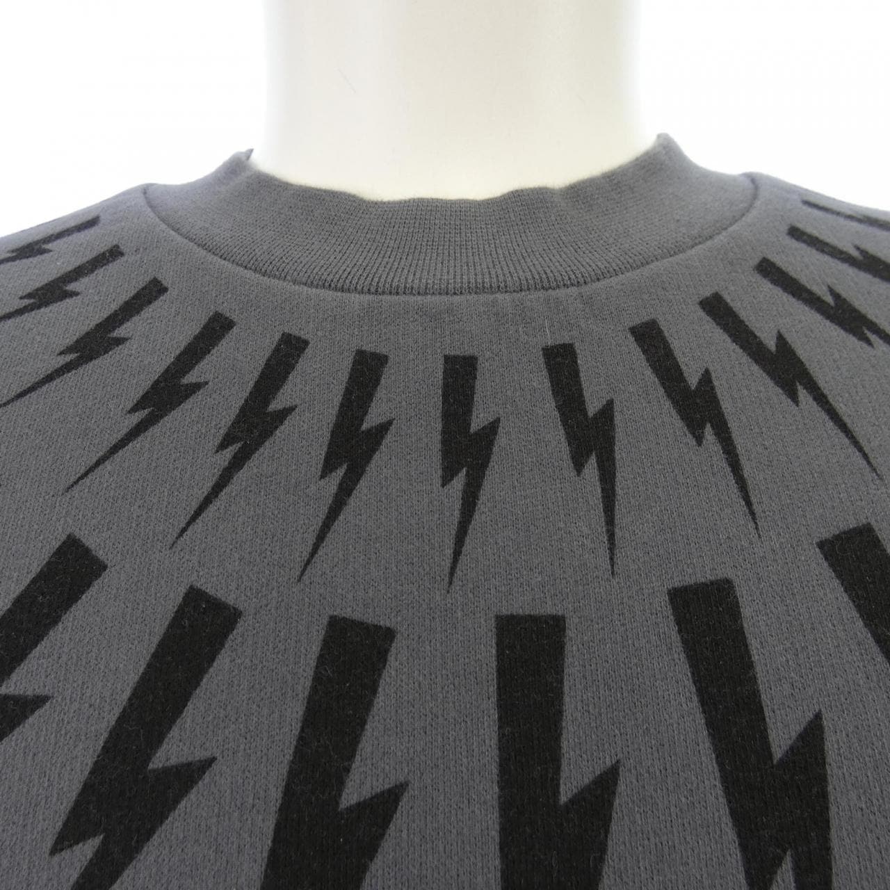 ニールバレット Neil Barrett NBV7JS010S スウェット