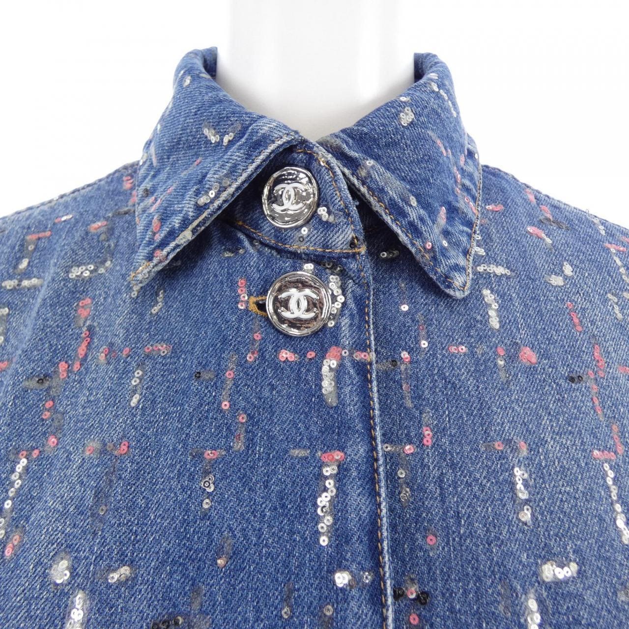 シャネル CHANEL METIERS D’ART LOOK 38 P75259V66855 23A デニムジャケット